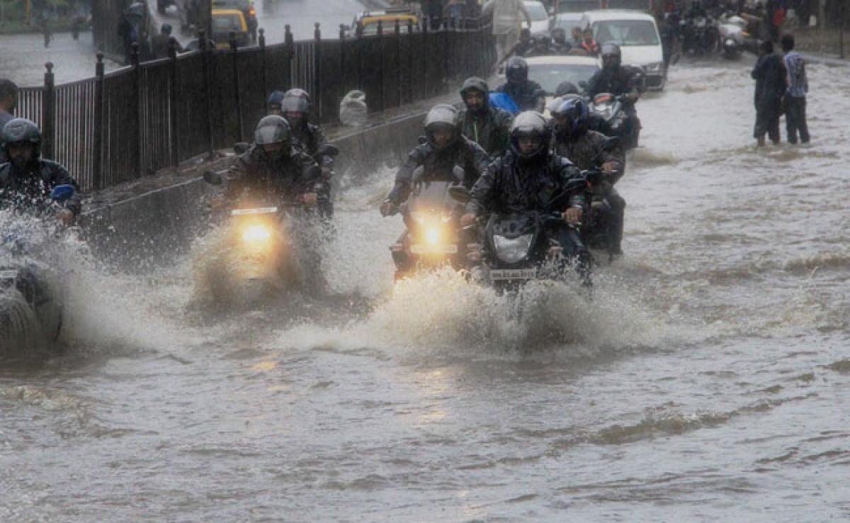 Heavy rains batter Uttarakhand